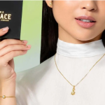 Perhiasan THE PALACE Sebagai Hadiah untuk Anak 1 Tahun